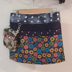 ZAND Amsterdam Wrap n' snap mini skirt